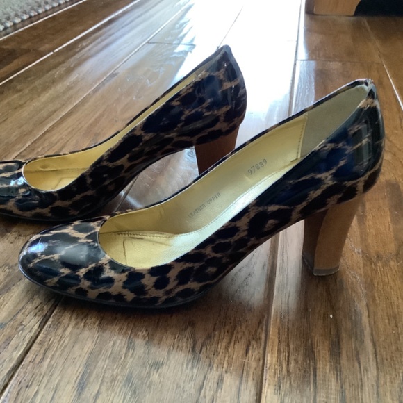 Shoes - Picture 2 of 3